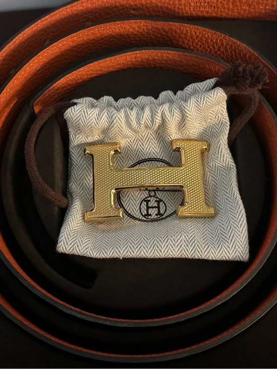 Hermes Accessories - Authentic Hermes H Guillochee belt buckle & Reversible leather strap 90cm